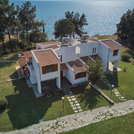 Summerday Villa Private Beach Néa Iráklia Kültér fotó