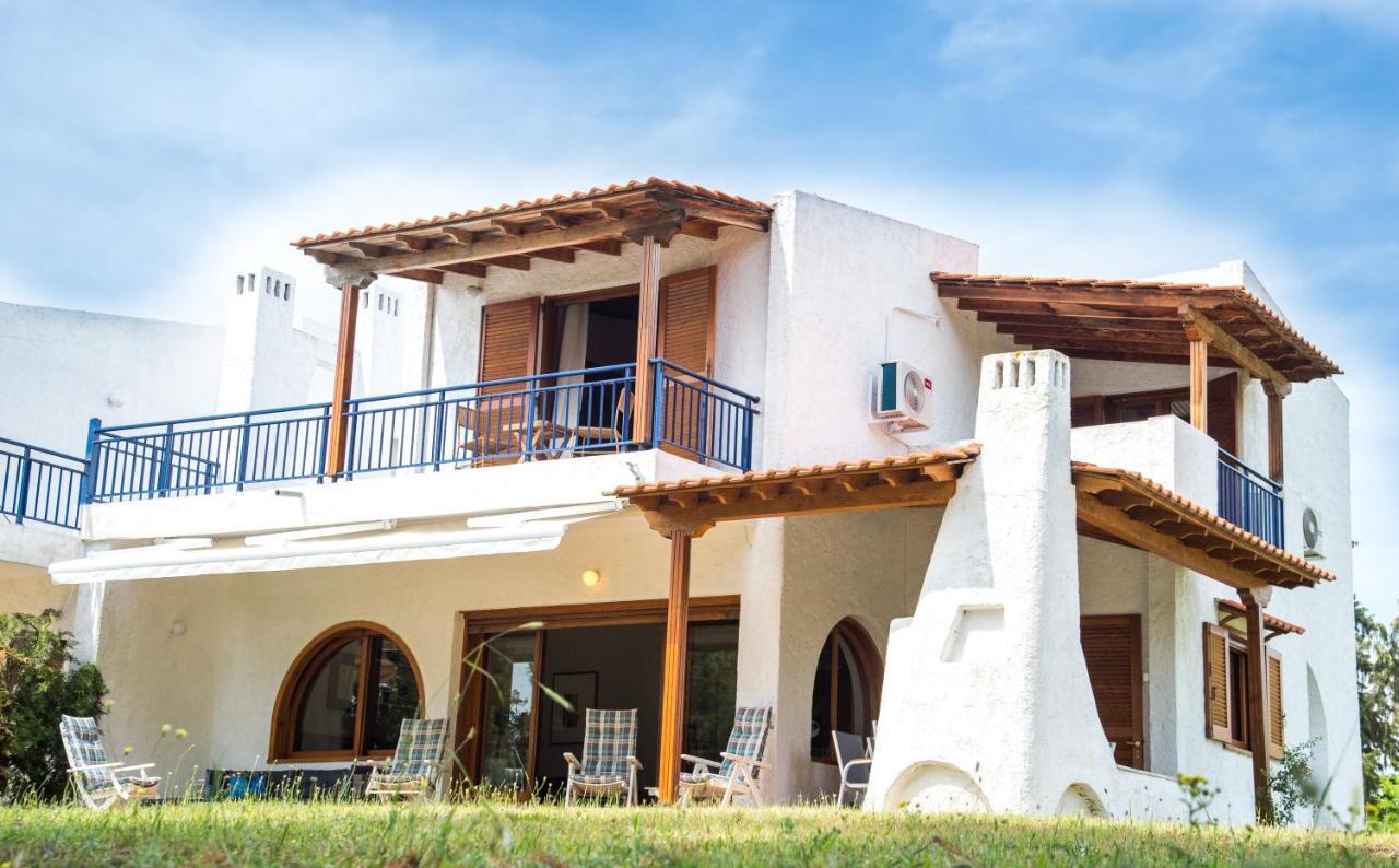 Summerday Villa Private Beach Néa Iráklia Kültér fotó