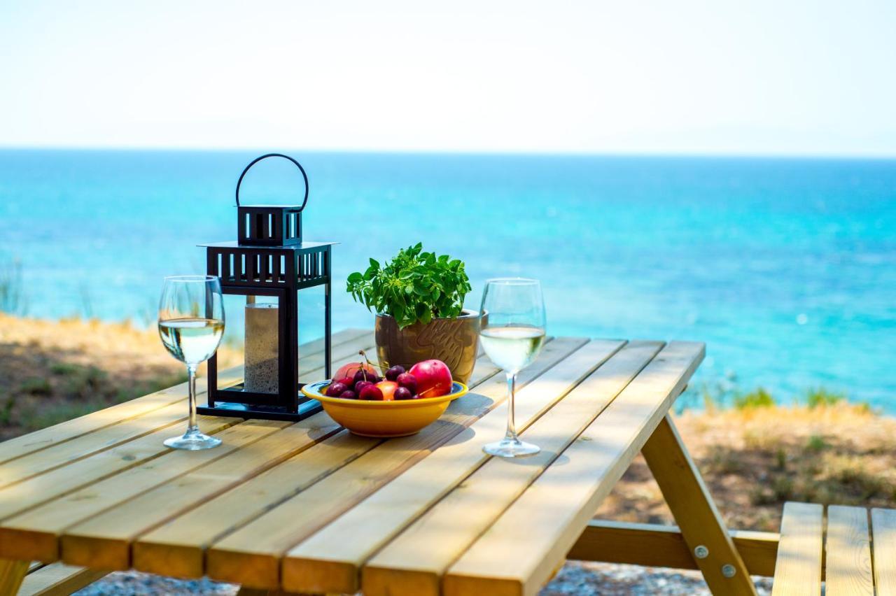 Summerday Villa Private Beach Néa Iráklia Kültér fotó